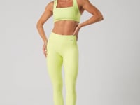 Top Fitness Feminino Amarelo Claro Com Decote Reto E Recortes Dlk
