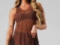 Camiseta Feminina De Tule Com Abertura Lateral Estampada Motivation Marrom Printed Mousse Dlk
