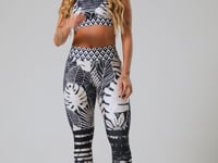 Calça Legging Printed Estampada Folhas Étnicas Dlk