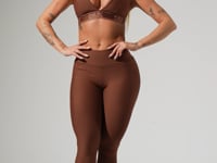 Top Fitness Feminino Com Bojo E Alças Cruzadas De Elástico Activity Dlk Marrom