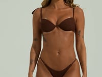 Calcinha Biquíni String Com Textura Plissada E Regulagem Solaris Dlk Marrom