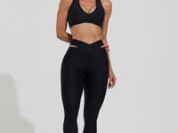 Top Fitness Feminino Preto Decote Transpassado Action Dlk