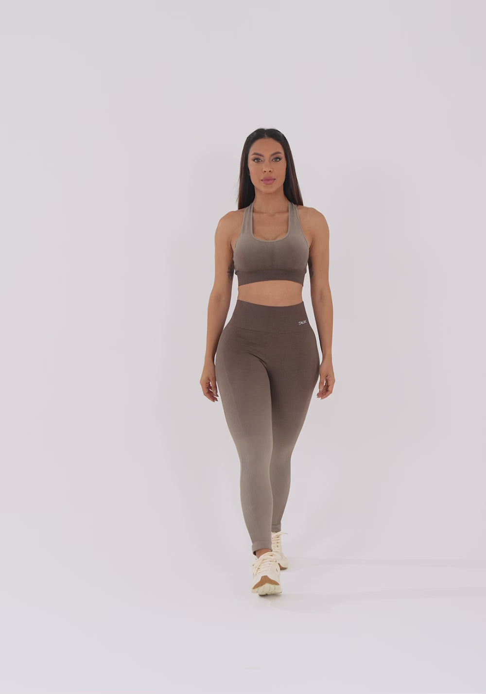Top Fitness Feminino Nadador Marrom Degradê Com Bojo Seamless+ Dlk