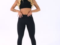 Calça Corsário Fitness Feminina Preta Basic Dlk