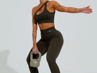 Top Fitness Feminino Verde Oliva Canelado Com Bojo E Detalhe Vazado Seamless+ Dlk