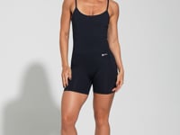 Macaquinho Fitness Feminino com Recortes Preto Básico Dlk