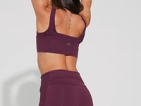 Bermuda Fitness Feminina Com Bolso No Cós E Detalhe Canelado Motion Lines Dlk Vinho