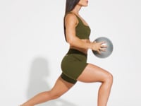 Short Fitness Feminino Com Lateral Canelada Motion Lines Dlk Verde Oliva