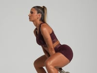 Short Fitness Feminino Com Elásticos No Cós E Na Lateral Activity Dlk Vinho