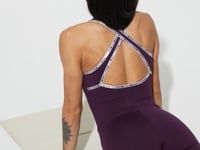 Macacão Fitness Feminino com Alças Cruzadas e Elástico Athletic Dlk Roxo