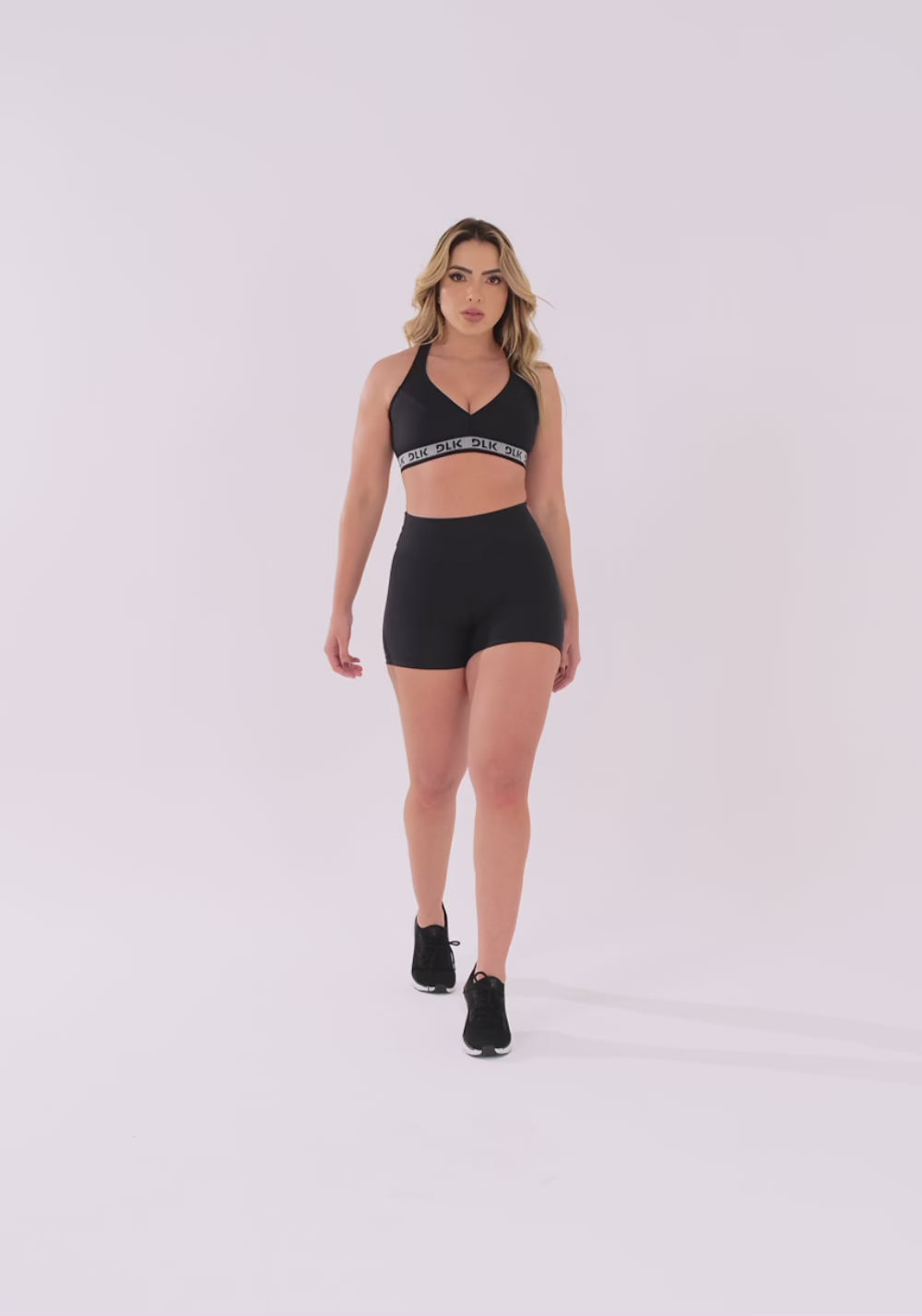 Top Fitness Feminino Nadador Preto Com Elástico Canelado Intense Dlk