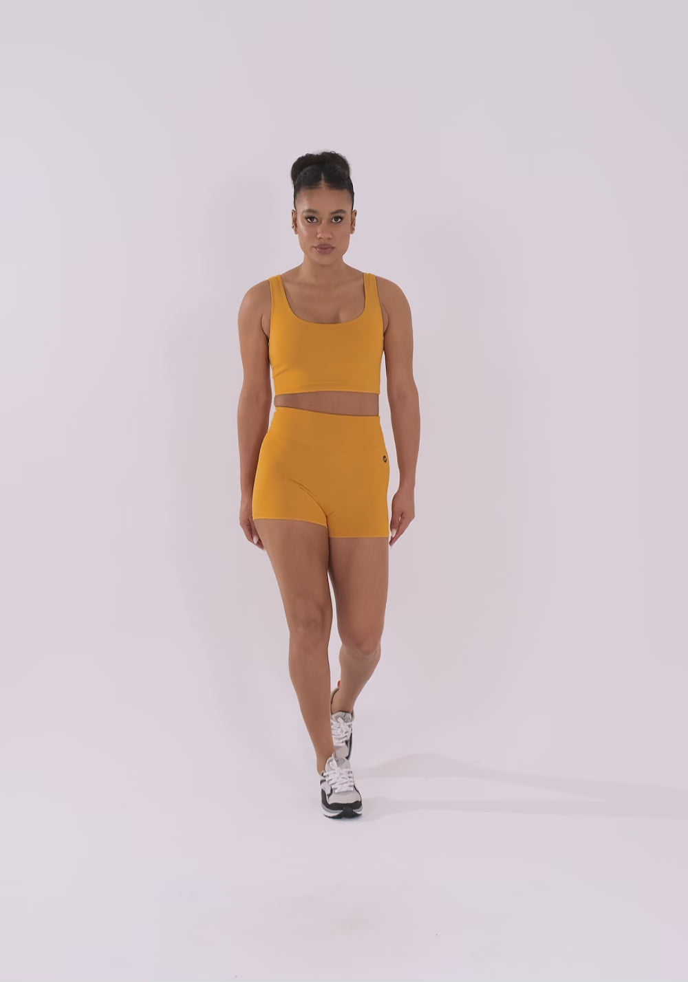 Short Fitness Feminino Amarelo Com Cós Largo Oasis Dlk
