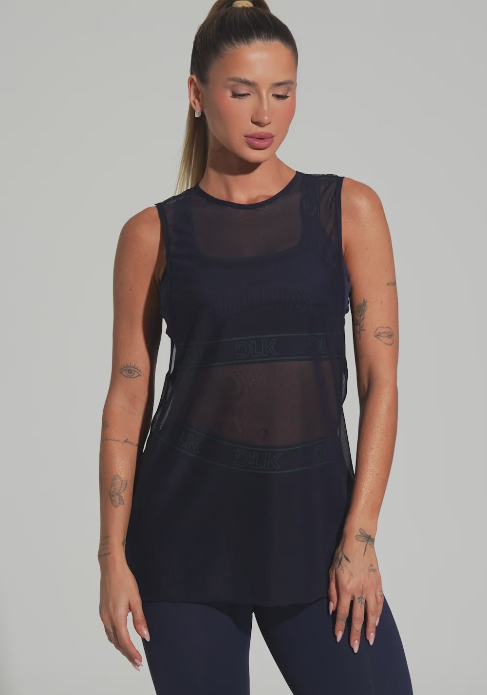 Camiseta Fitness Feminina De Tule Com Elástico Nas Laterais Activity Dlk Azul Marinho
