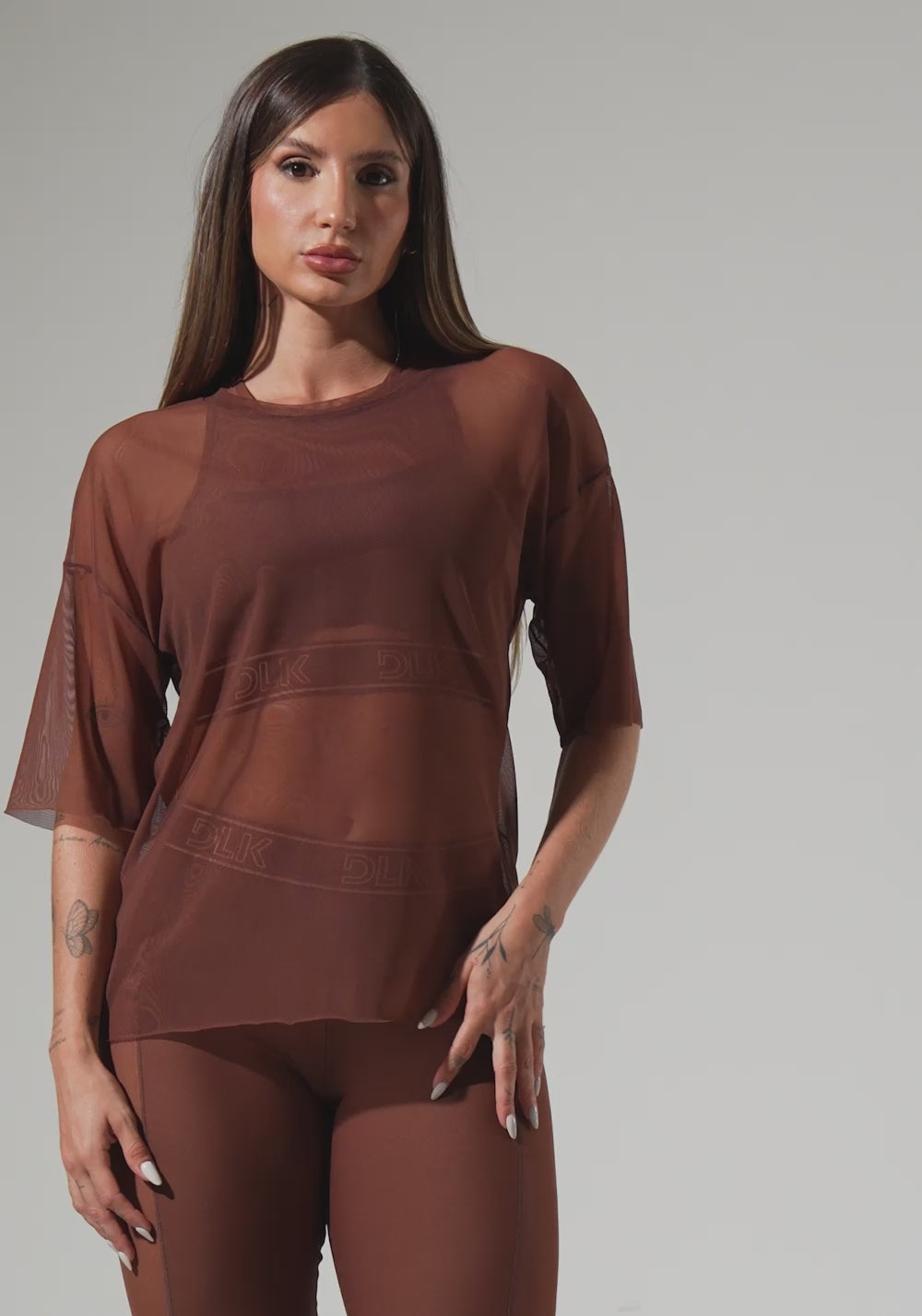 Blusa T-shirt Fitness Feminina De Tule Activity Dlk Marrom