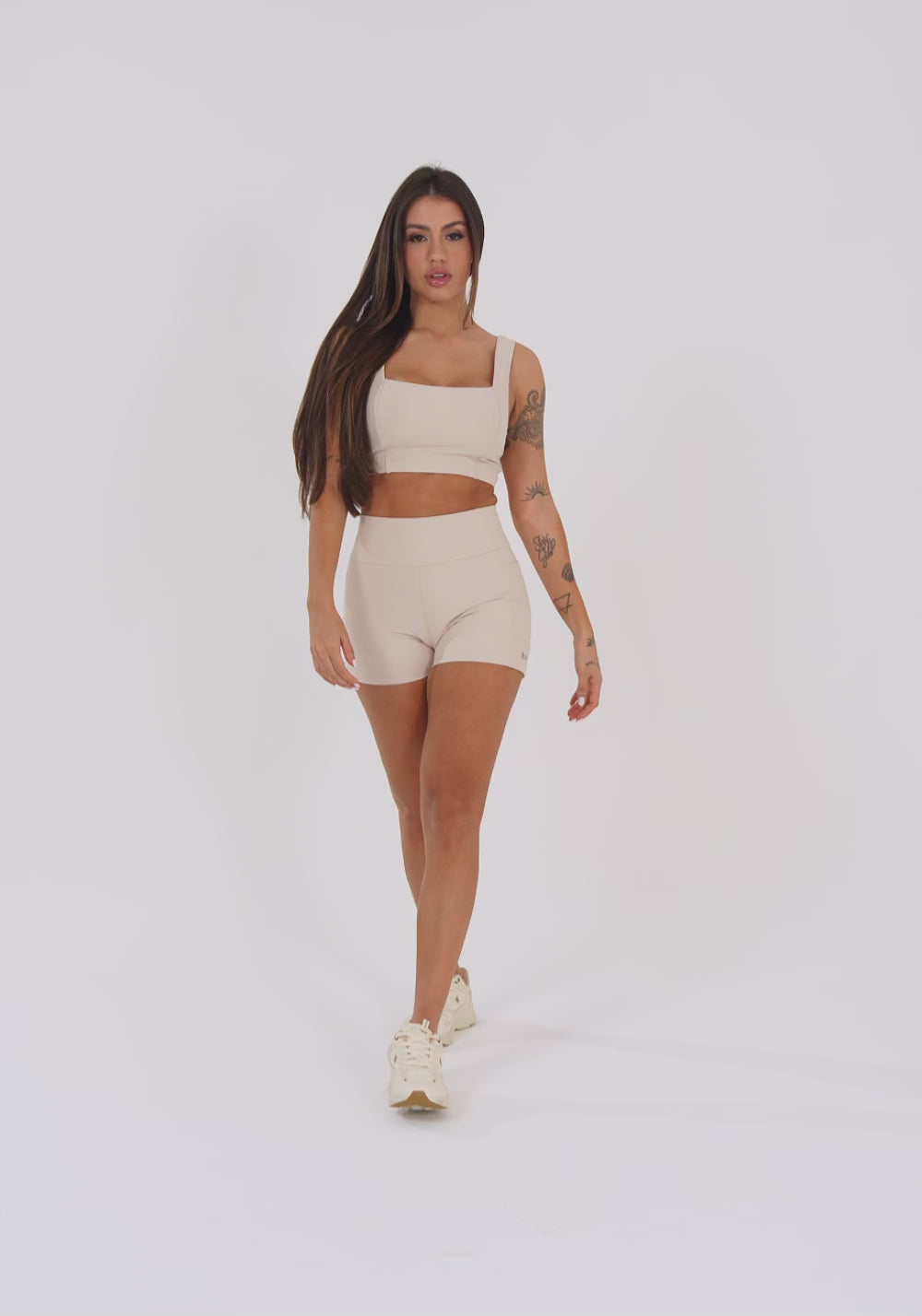 Short Fitness Feminino Nude Com Bolsos Aura Dlk