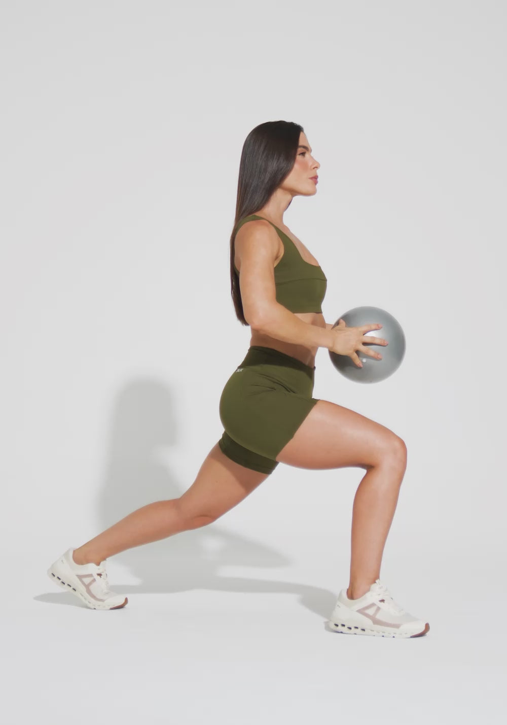 Short Fitness Feminino Com Lateral Canelada Motion Lines Dlk Verde Oliva