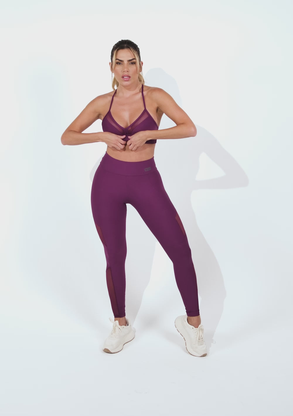 Top Fitness Feminino Malbec De Alcinha Com Detalhe Em Tule Intense Dlk