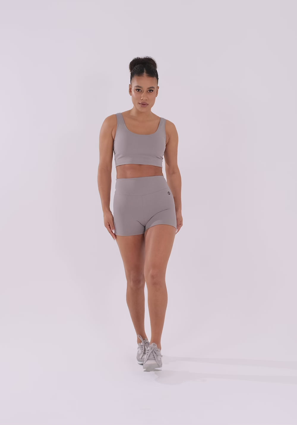 Short Fitness Feminino Cinza Com Cós Largo Oasis Dlk