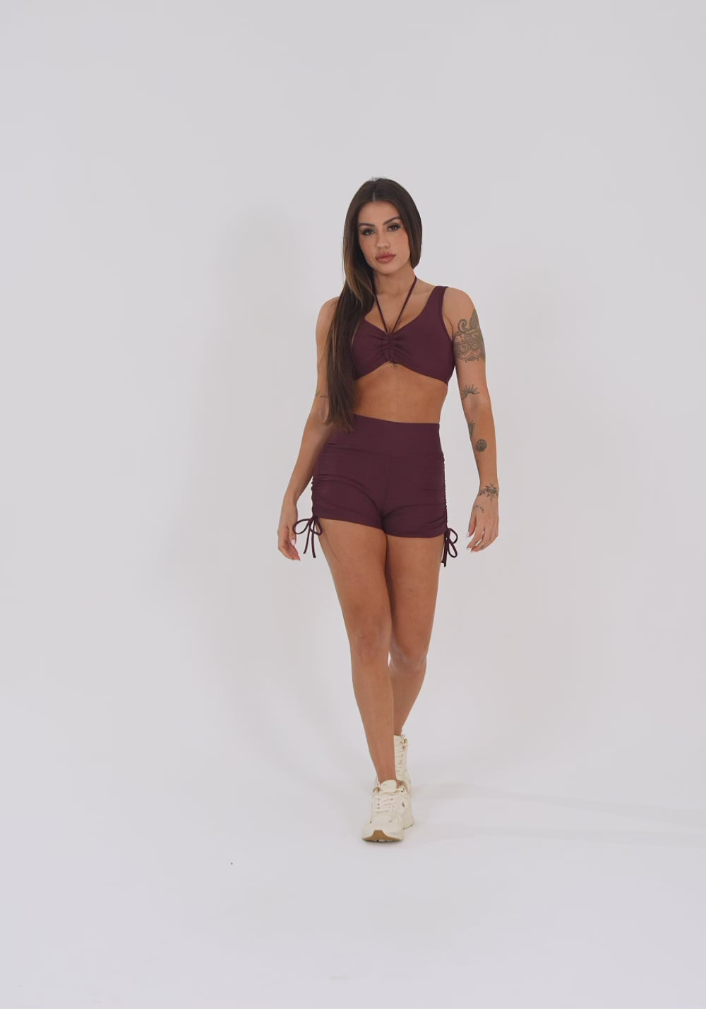 Short Fitness Feminino Vinho Com Franzido Aura Dlk