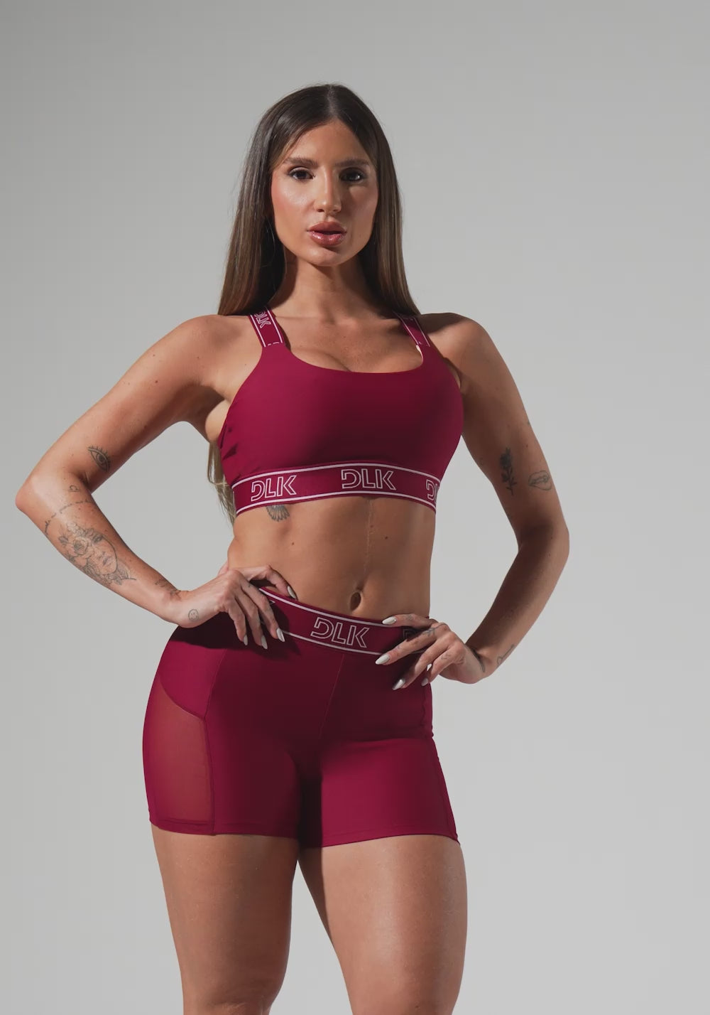 Short Fitness Feminino Com Elástico No Cós E Tule Lateral Activity Dlk Vermelho Cereja