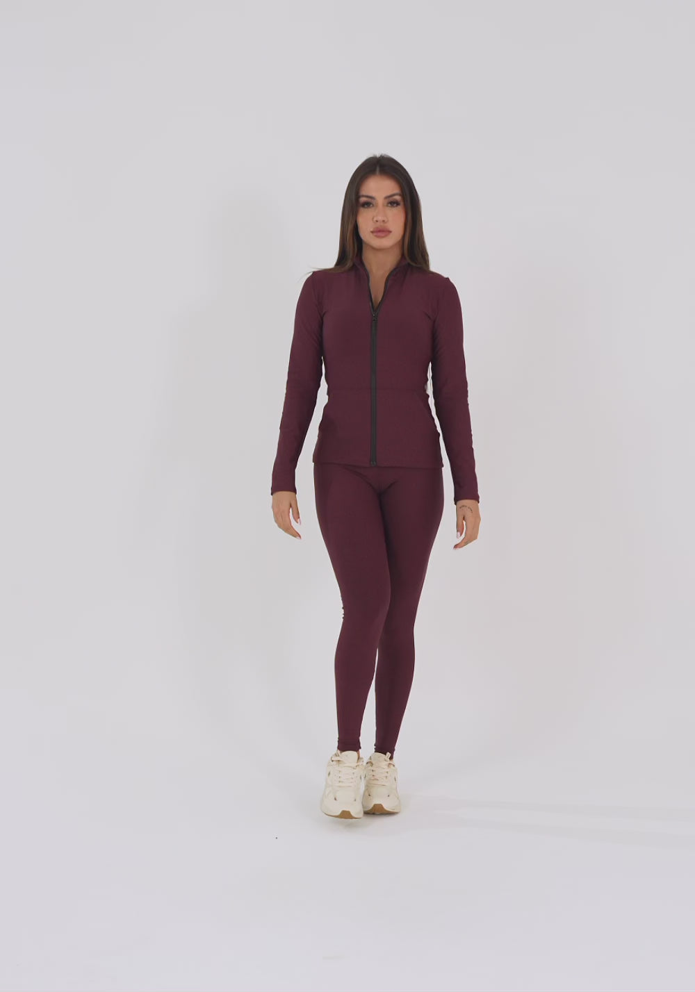 Casaco Fitness Feminino Vinho com Zíper e Bolsos Aura Dlk
