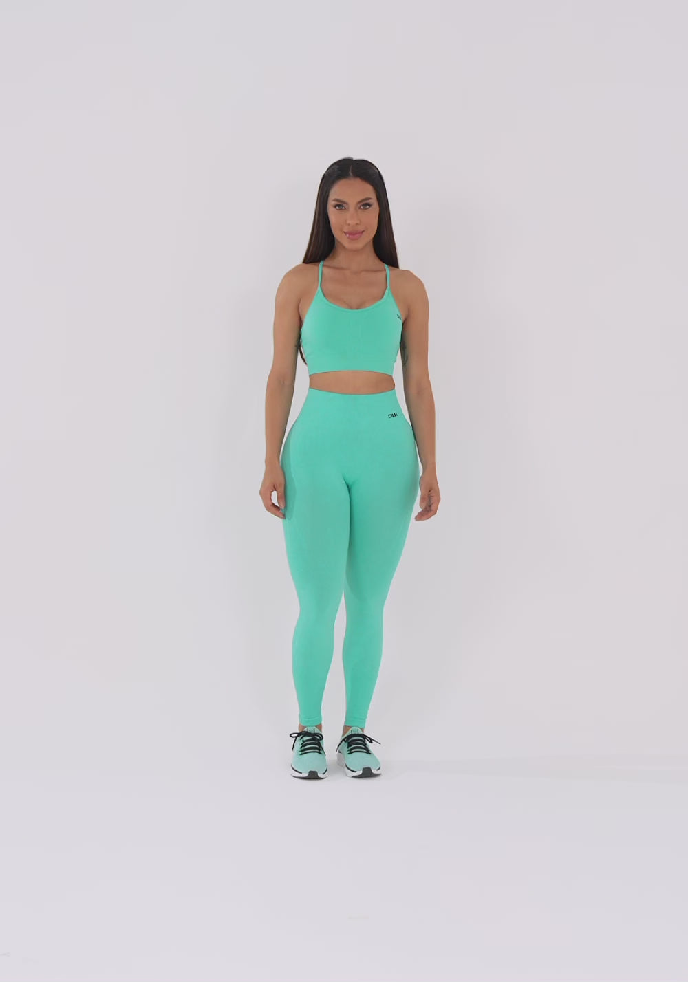 Legging Fitness Feminina Verde Água Com Detalhe Texturizado E Modela Bumbum Seamless+ Dlk