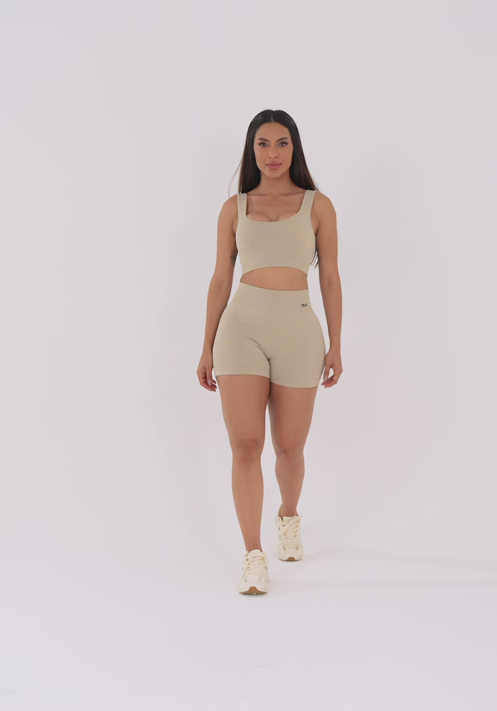 Top Fitness Feminino Areia Canelado com Bojo Seamless+ Dlk