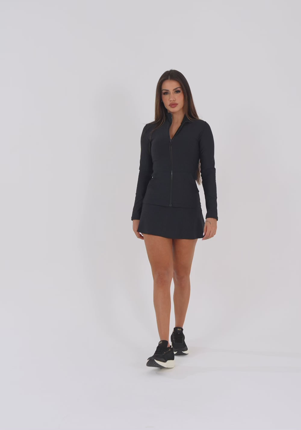 Casaco Fitness Feminino Preto Com Zíper E Bolsos Aura Dlk
