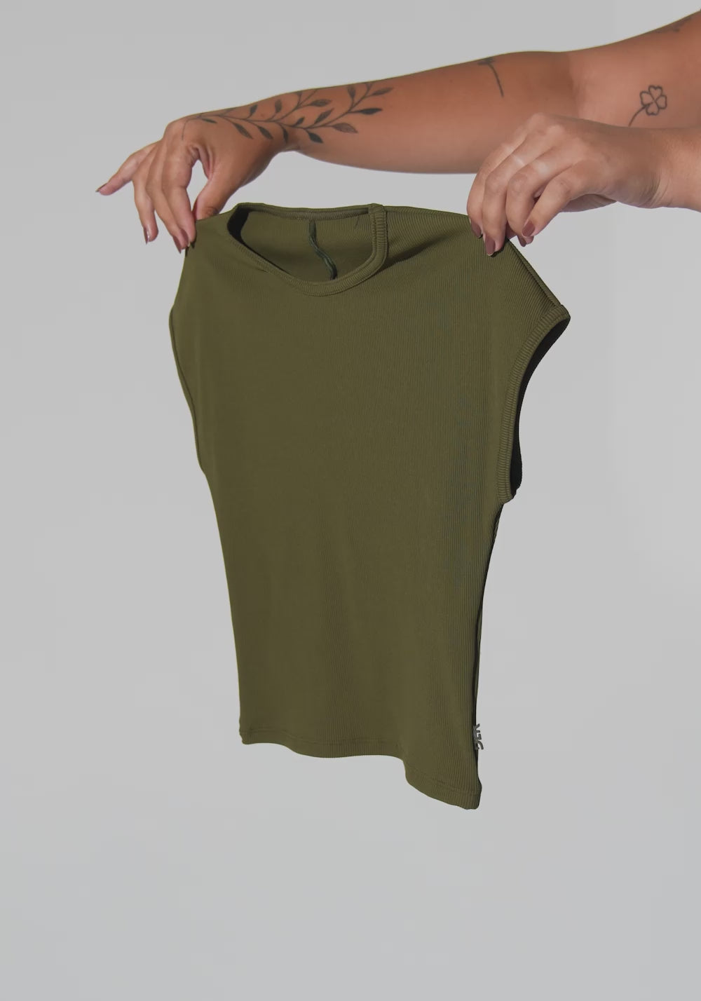 Blusa Feminina Canelada Motion Lines Dlk Verde Oliva