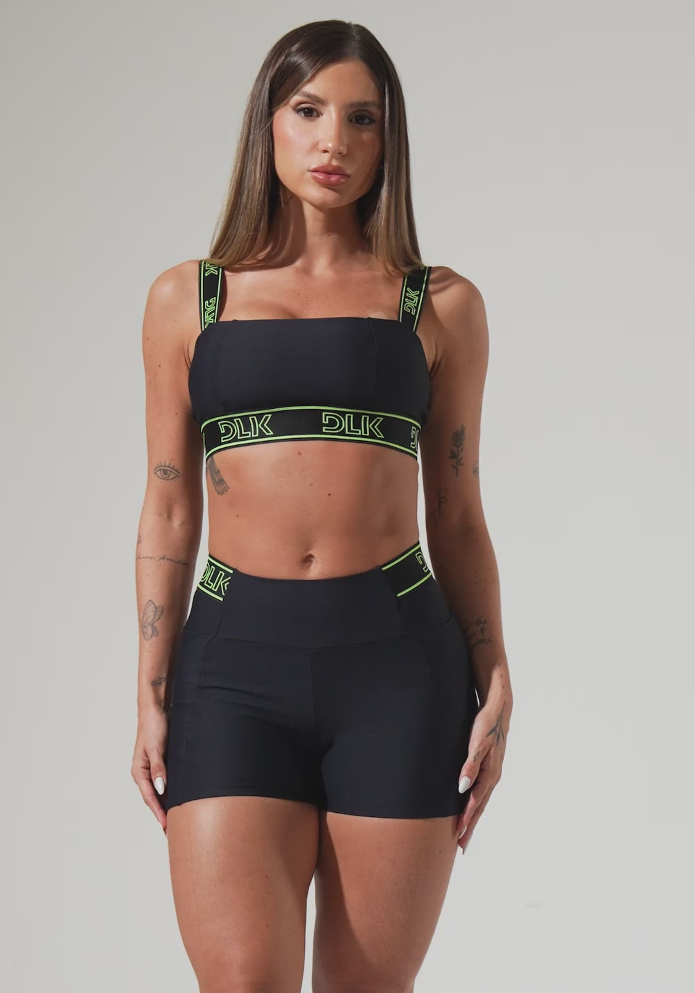 Short Fitness Feminino Com Bolsos E Elástico No Cós Activity Dlk Preto