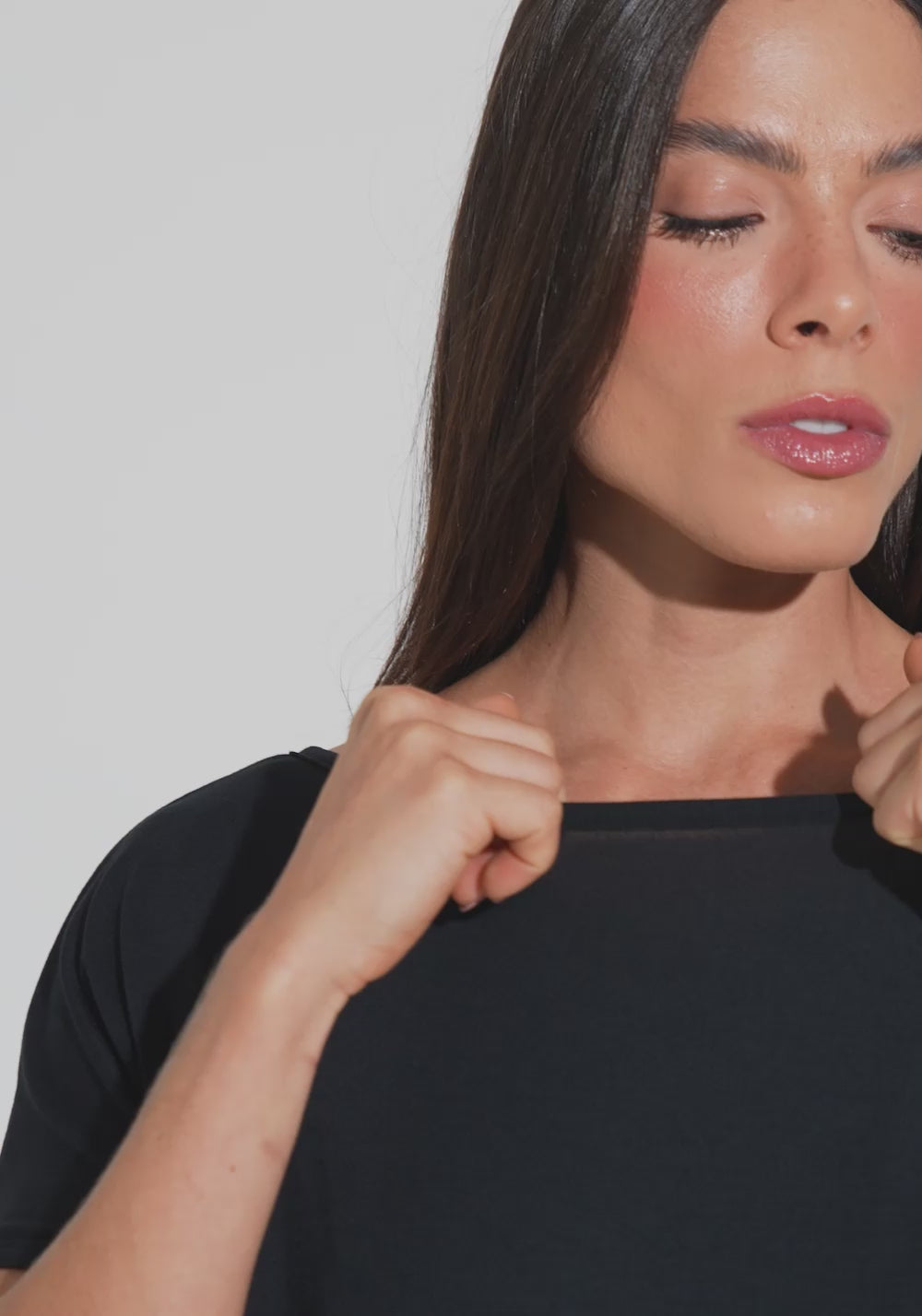 Blusa Feminina Decote Canoa Motion Lines Dlk Preto