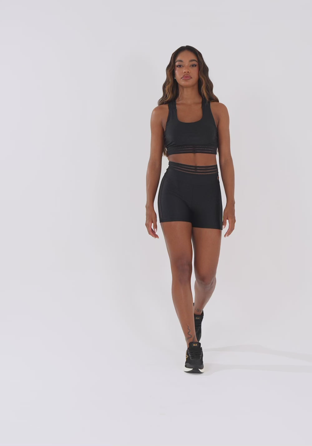 Short Fitness Feminino Preto Com Elástico Lush Dlk