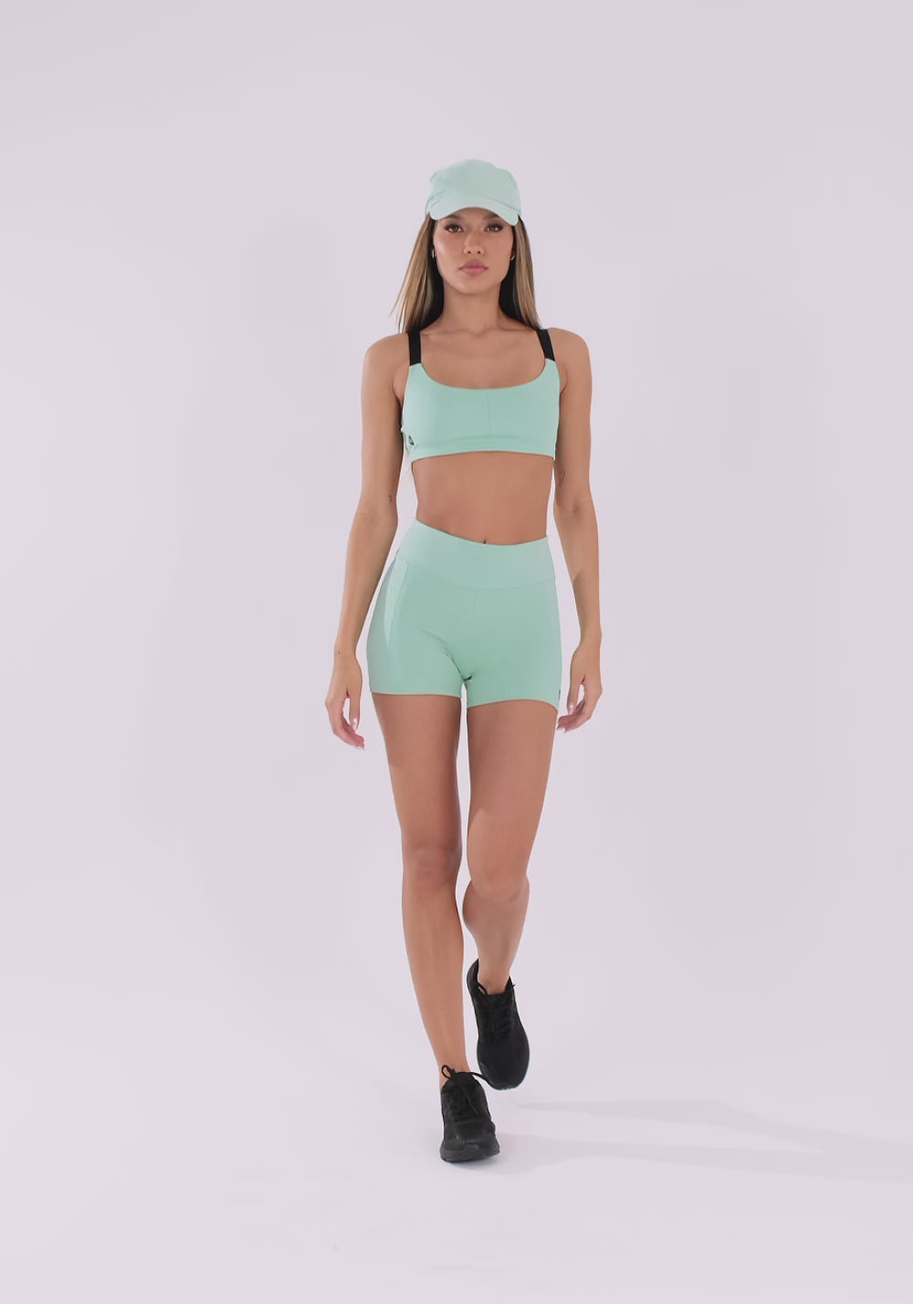 Boné Bordado Verde Dlk