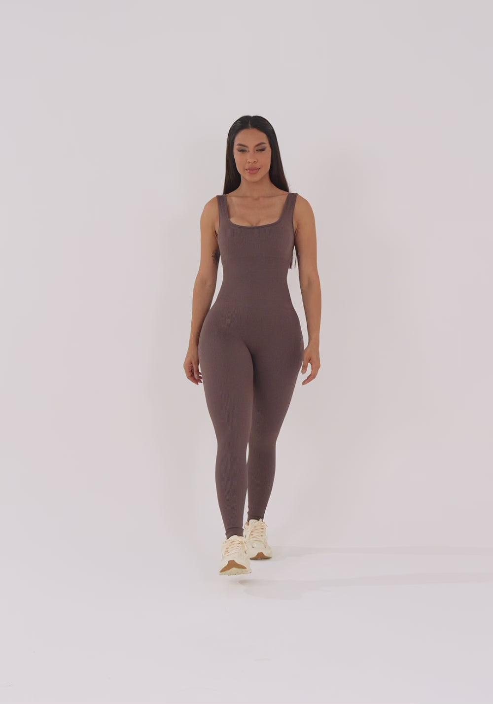 Macacão Fitness Feminino Marrom Canelado com Bojo Seamless+ Dlk