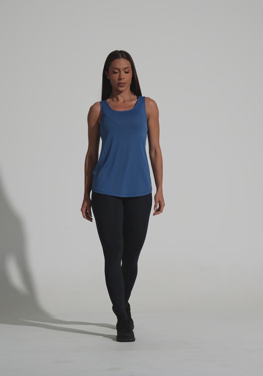 Camiseta Fitness Feminina De Poliamida Básica Dlk Azul