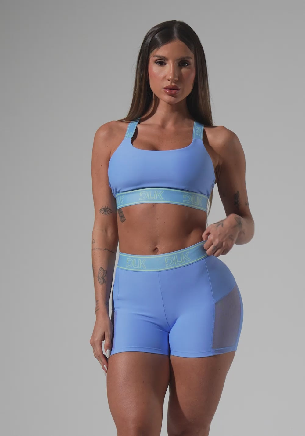 Top Fitness Feminino Com Bojo E Alças De Elástico Com Tule Nas Costas Activity Dlk Azul
