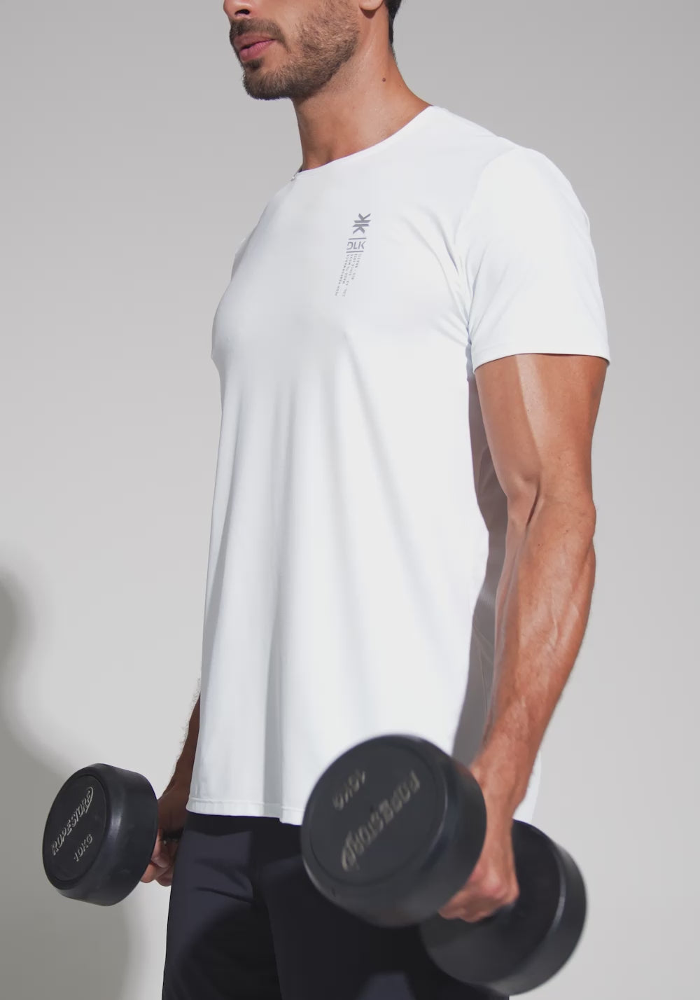 Camiseta Fitness Masculina Dry Fit com Recortes Nas Costas Dlk Branco