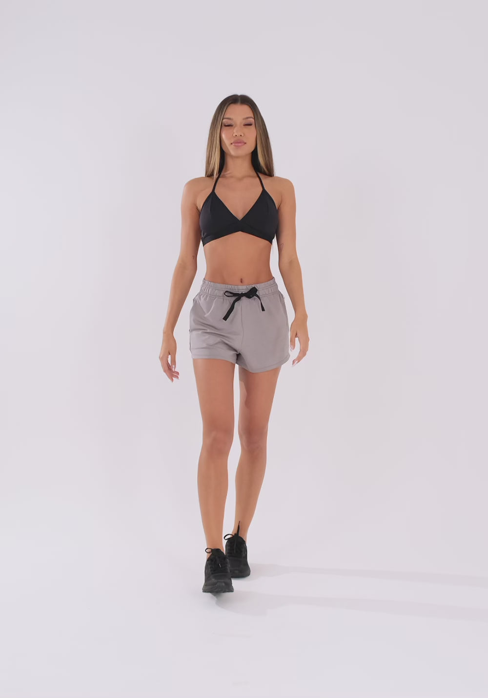 Top Fitness Feminino Preto Com Bojo E Alças Finas Oasis Dlk