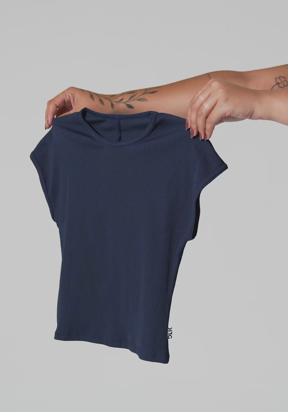 Blusa Feminina Canelada Motion Lines Dlk Azul Marinho