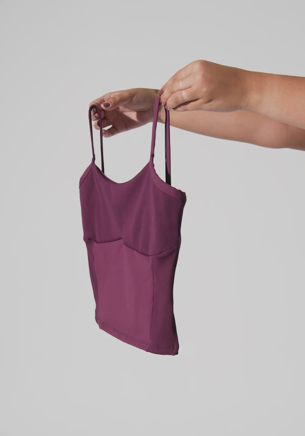 Top Alongado Fitness com Detalhe Canelado Motion Lines Vinho Dlk
