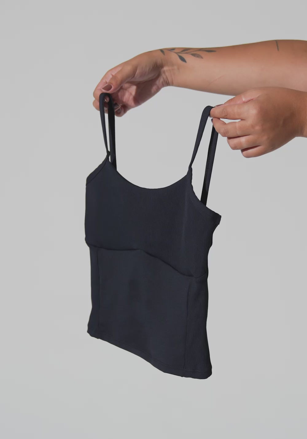 Top Alongado Fitness com Detalhe Canelado Motion Lines Dlk Preto