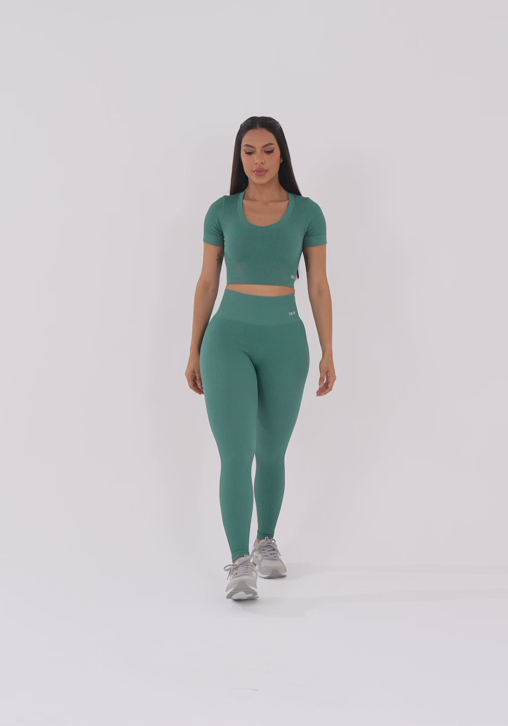 Legging Fitness Feminina Verde Escuro Canelada Modela Bumbum Seamless+ Dlk