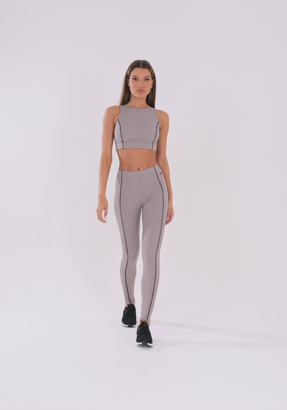 Legging Fitness Feminina Cinza Com Pesponto Oasis Dlk