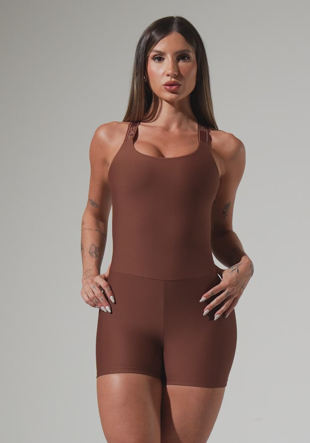 Macaquinho Feminino Fitness Com Alças De Elástico E Tule Nas Costas Activity Dlk Marrom