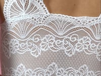 Sutiã Cropped Modelo Triângulo Com Bojo Intimate Rendado Branco Dlk