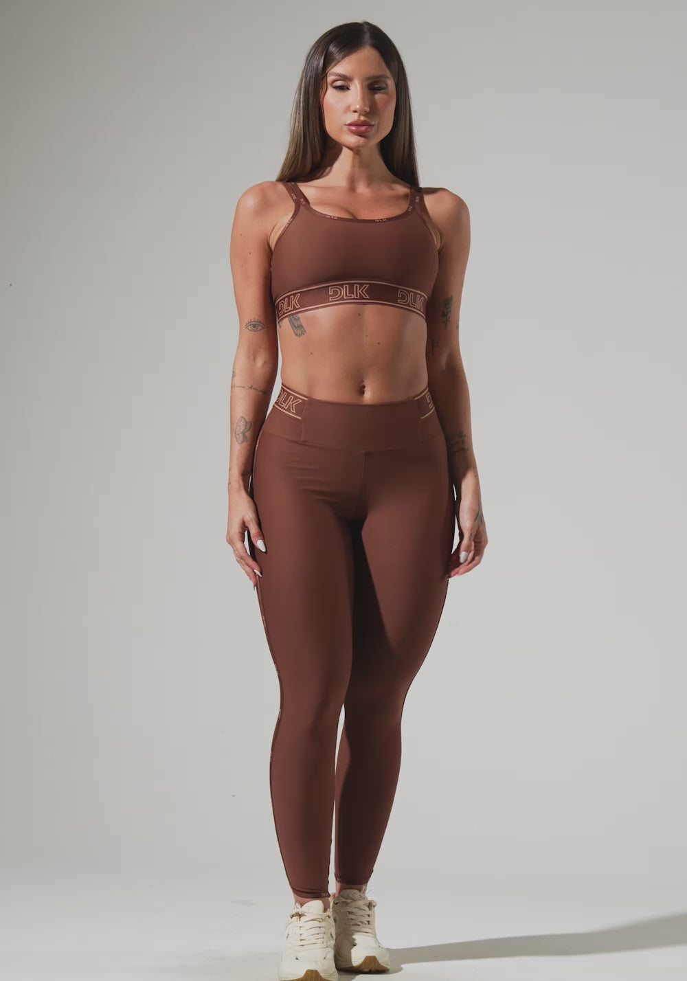 Top Fitness Feminino com Bojo e Alças Duplas de Elástico Activity Dlk Marrom