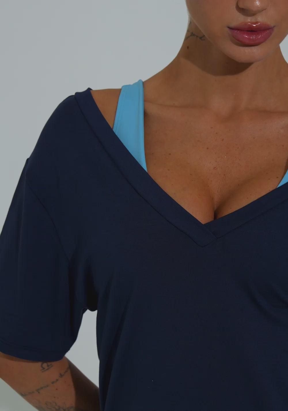 Blusa Feminina Com Decote V Soul Dlk Azul Marinho