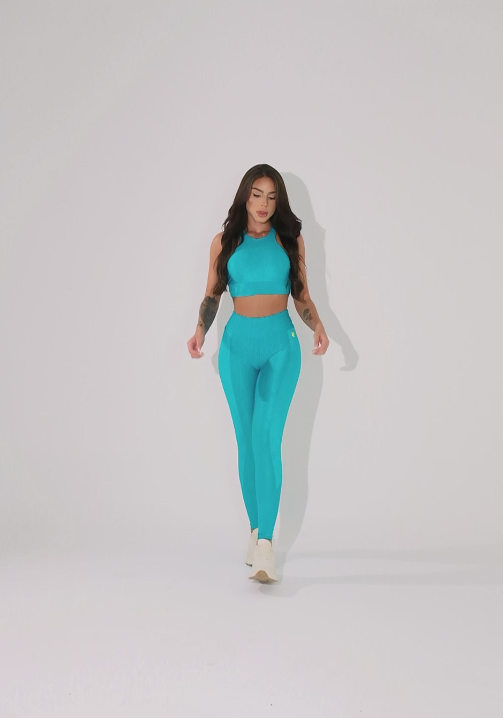 Top Fitness Feminino Azul Texturizado Com Alças Cruzadas Elegance Dlk