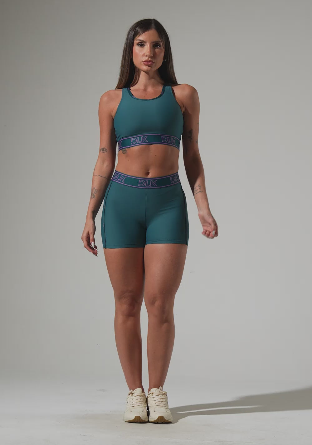 Short Fitness Feminino Com Elásticos No Cós E Na Lateral Activity Dlk Verde