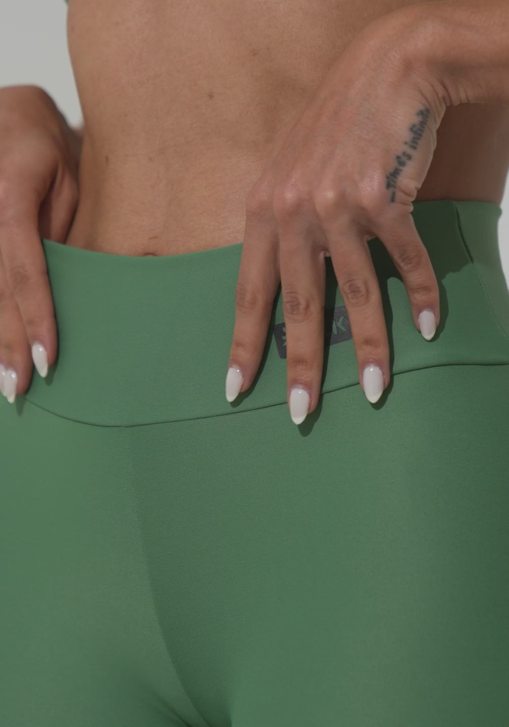 Legging Fitness Feminina Verde Action Dlk
